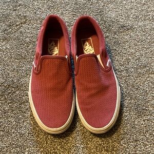 Vans slip on woman’s color is mauve size 8